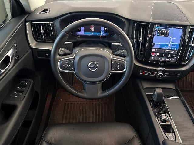 2024 Volvo XC60 Recharge Plug-In Hyb Core Dark Theme