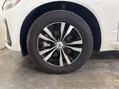 2024 Volvo XC60 Recharge Plug-In Hyb Core Dark Theme