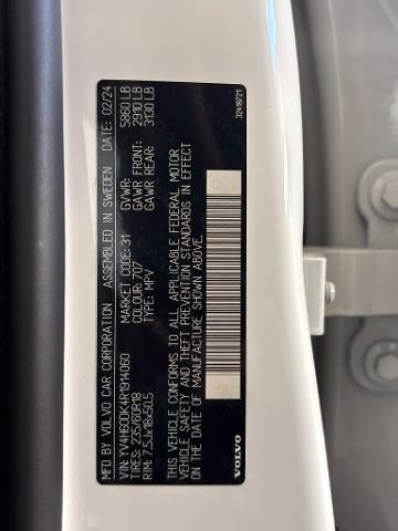 2024 Volvo XC60 Recharge Plug-In Hyb Core Dark Theme