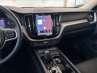 2024 Volvo XC60 Recharge Plug-In Hyb Core Dark Theme
