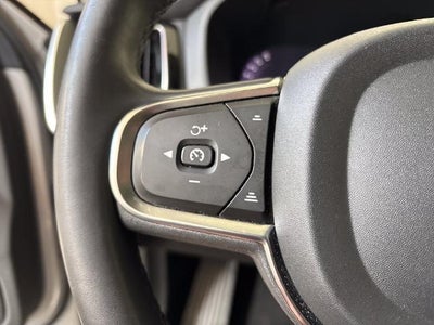 2024 Volvo XC60 Recharge Plug-In Hyb Core Dark Theme