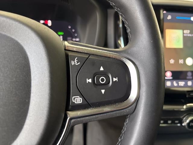 2024 Volvo XC60 Recharge Plug-In Hyb Core Dark Theme