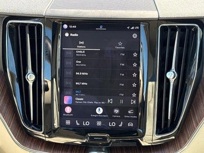 2022 Volvo XC60 Momentum