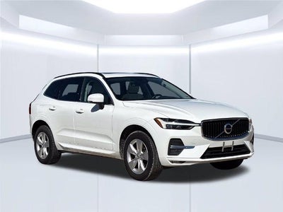 2022 Volvo XC60 Momentum
