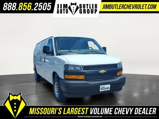 2026 Chevrolet Express Cargo WT