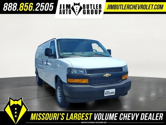 2026 Chevrolet Express Cargo WT