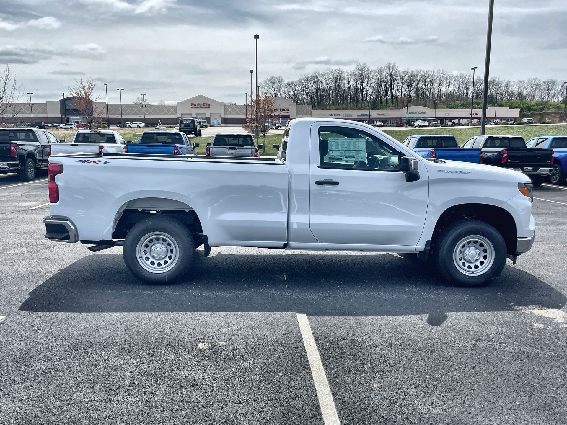 2025 Chevrolet Silverado 1500 WT