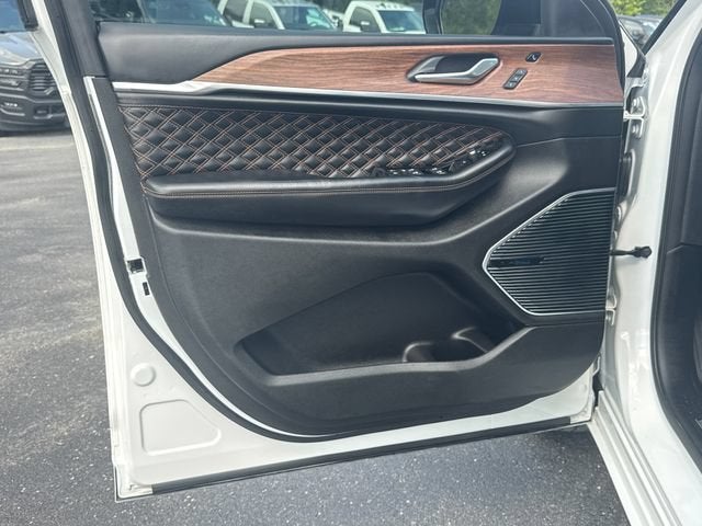 2023 Jeep Grand Cherokee L Summit Reserve