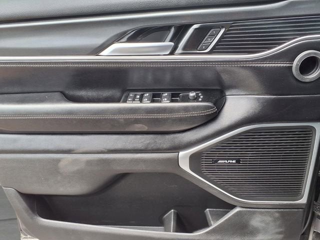 2023 Jeep Wagoneer L Base