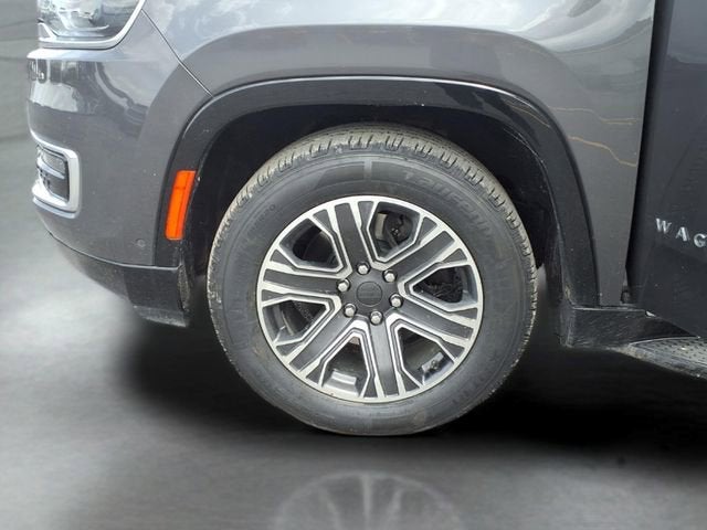 2023 Jeep Wagoneer L Base