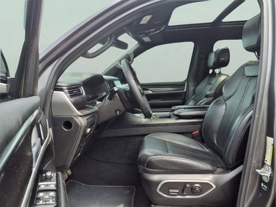 2023 Jeep Wagoneer L Base