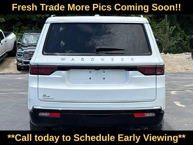 2023 Jeep Wagoneer Base