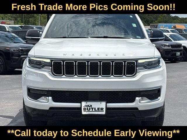 2023 Jeep Wagoneer Base