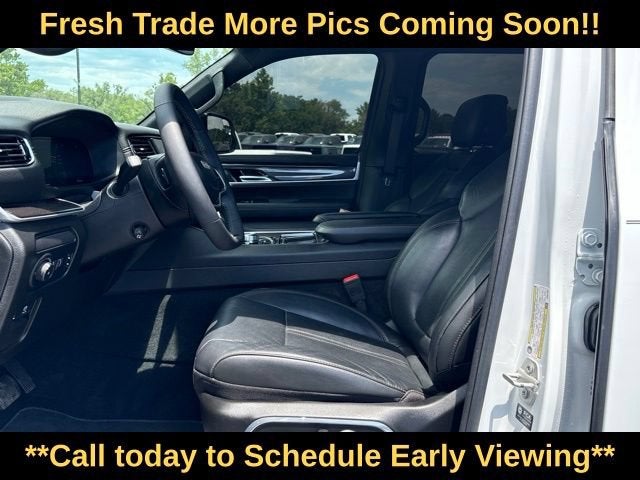 2023 Jeep Wagoneer Base