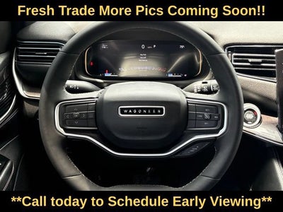 2023 Jeep Wagoneer Base
