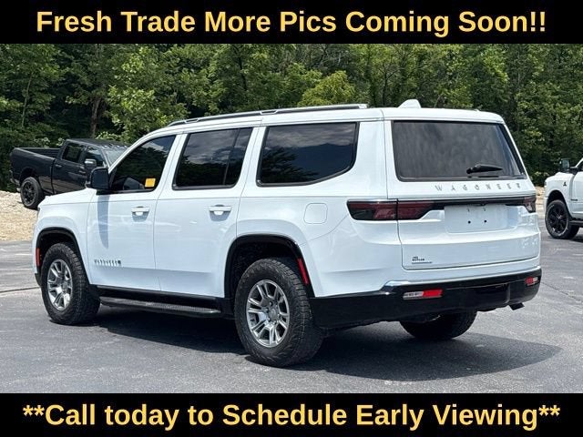 2023 Jeep Wagoneer Base