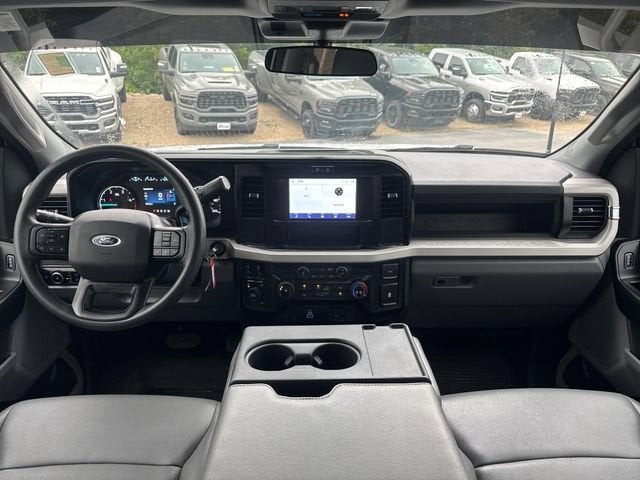 2026 Ford Super Duty F-350 DRW XL