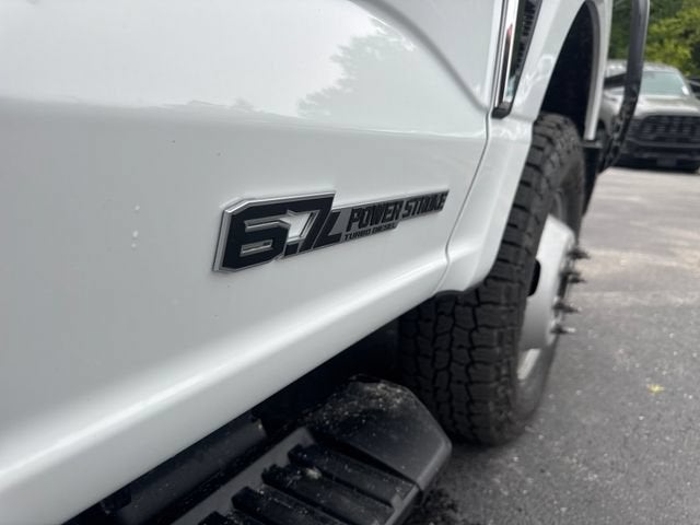 2026 Ford Super Duty F-350 DRW XL