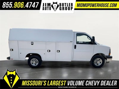 2025 Chevrolet Express Cutaway 3500 1WT