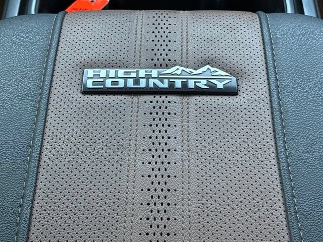 2025 Chevrolet Silverado 3500 HD High Country