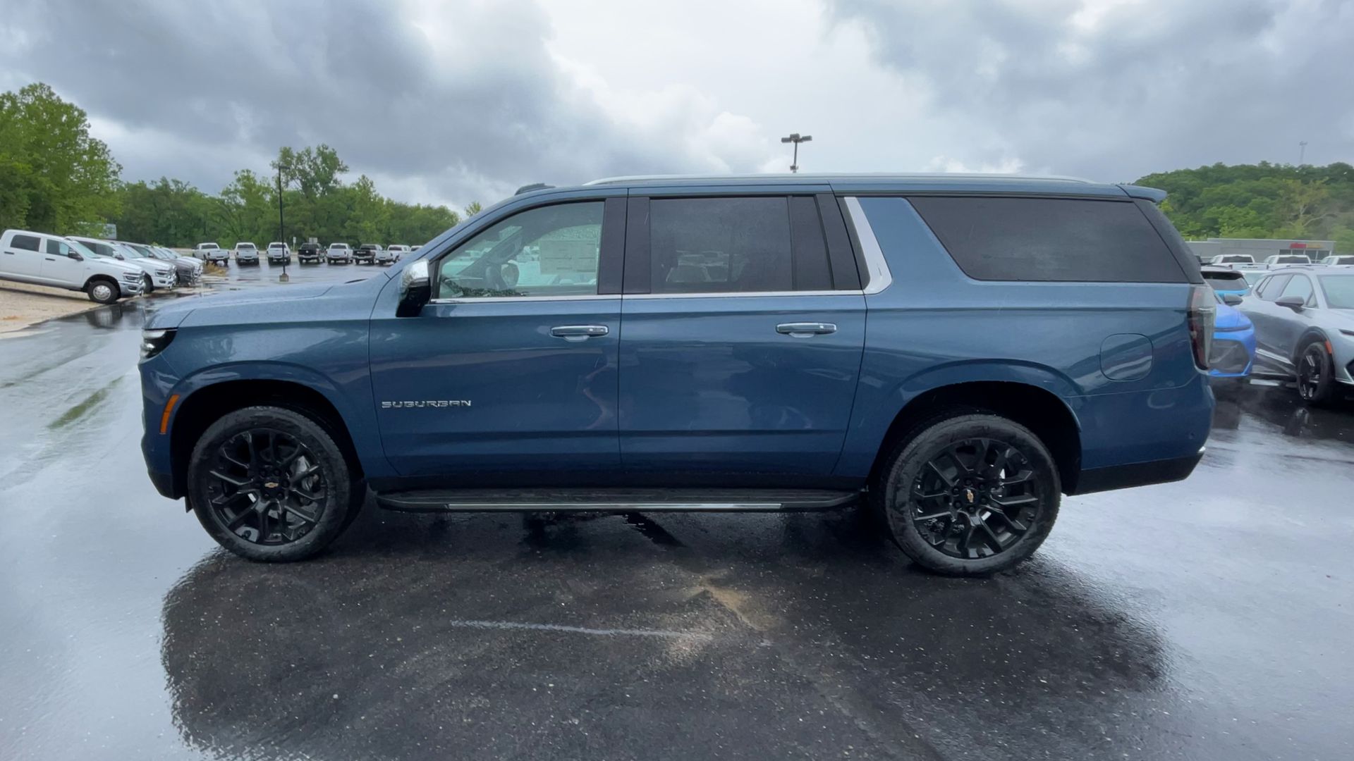 2025 Chevrolet Suburban Premier