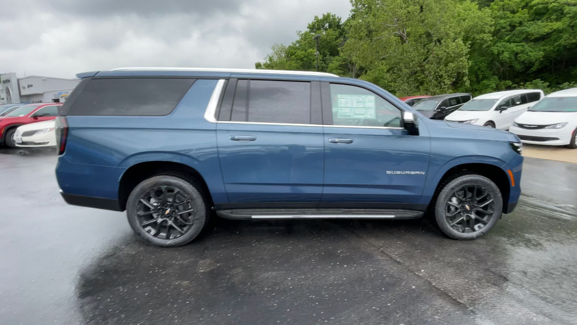 2025 Chevrolet Suburban Premier