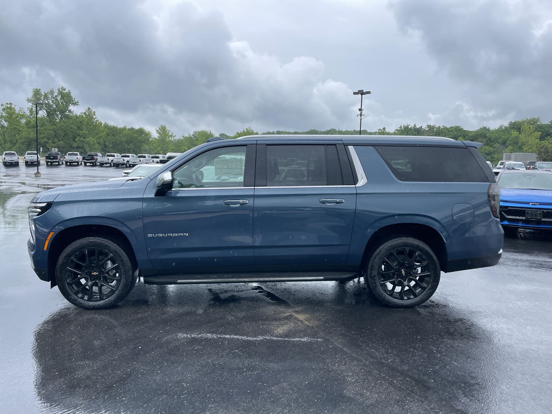 2025 Chevrolet Suburban Premier