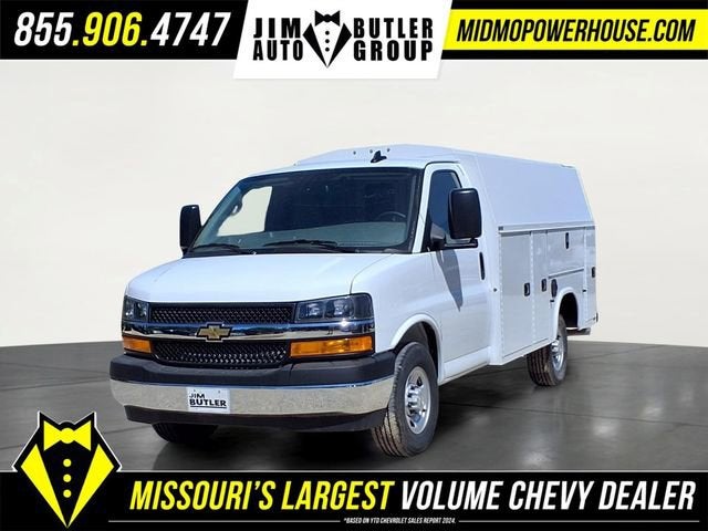 2026 Chevrolet Express Cutaway 3500 1WT