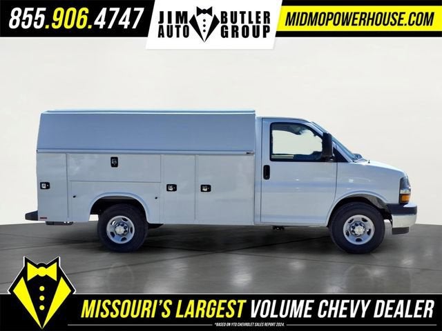 2026 Chevrolet Express Cutaway 3500 1WT