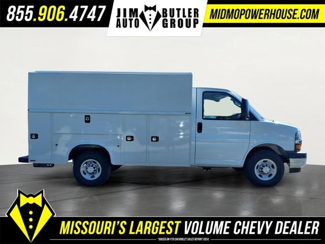 2026 Chevrolet Express Cutaway 3500 1WT