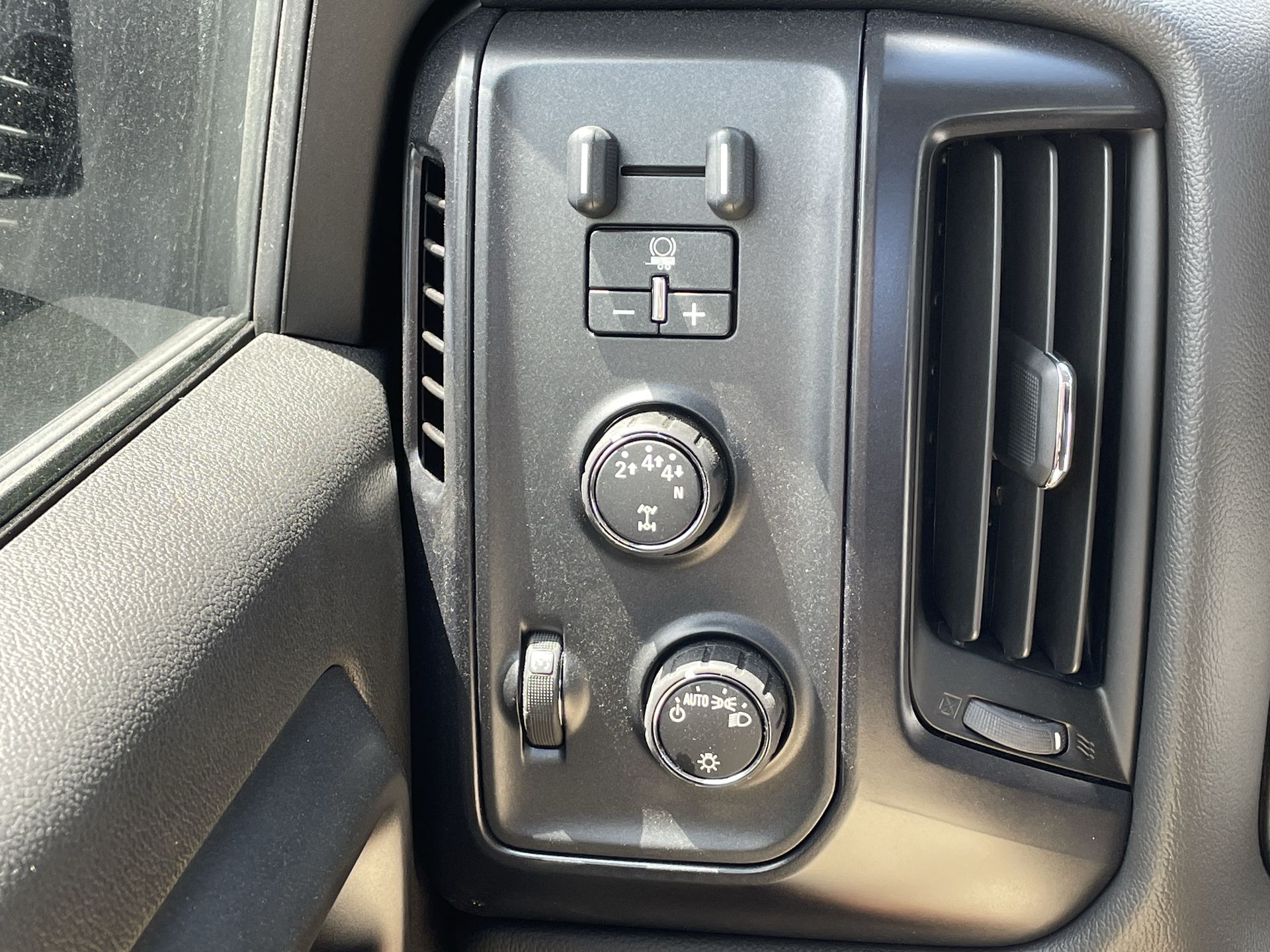 2024 Chevrolet Silverado 5500 HD Work Truck