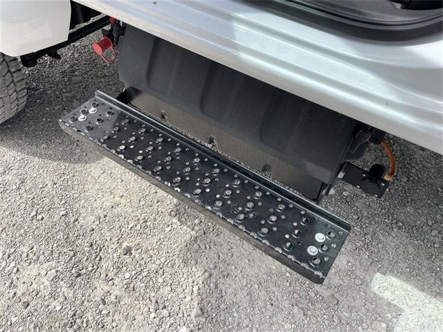 2024 Chevrolet Silverado 5500 HD Work Truck