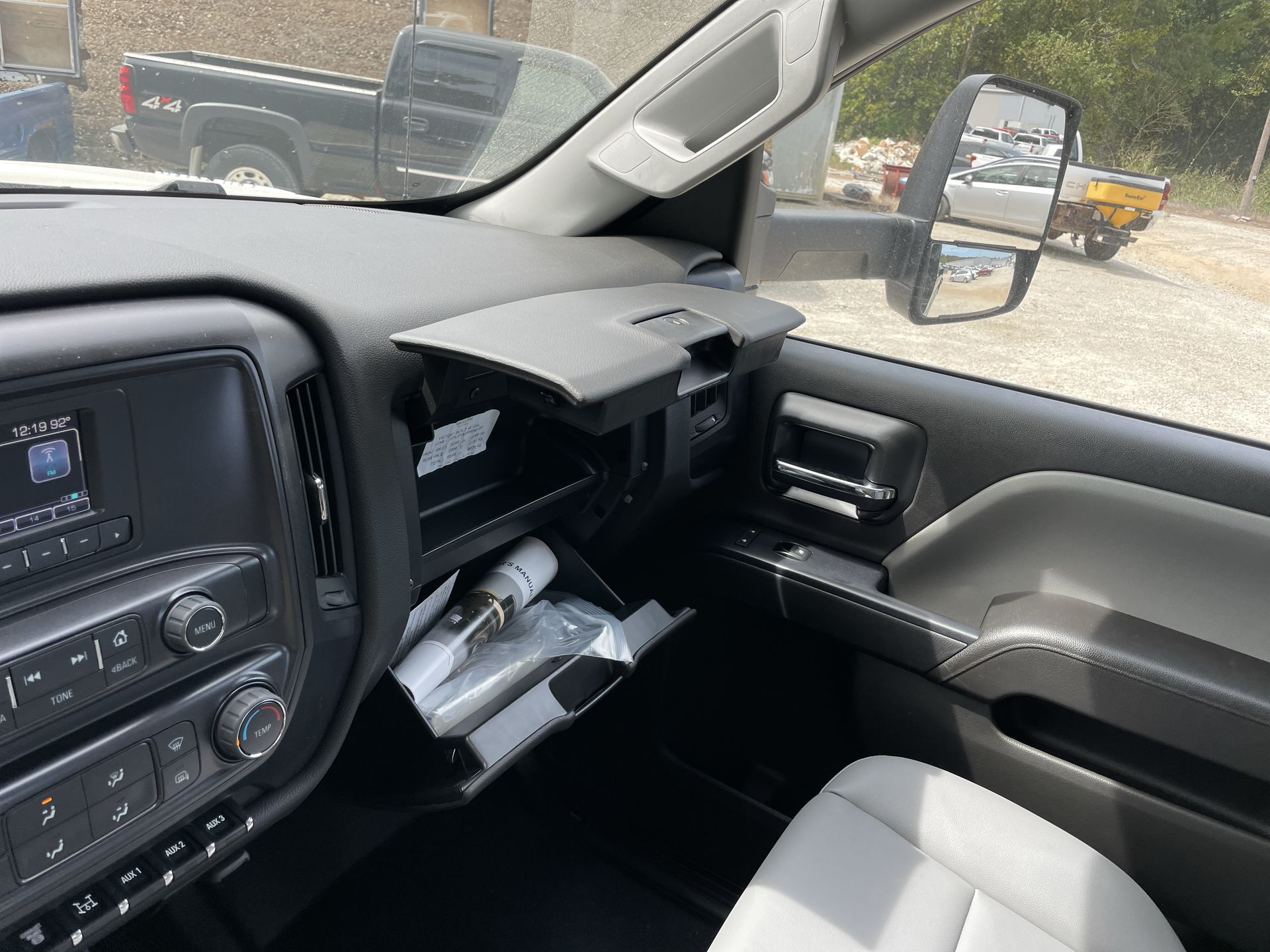 2024 Chevrolet Silverado 5500 HD Work Truck