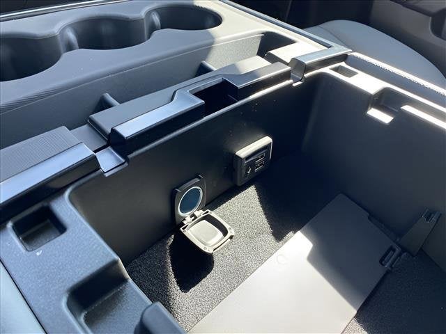 2024 Chevrolet Silverado 5500 HD Work Truck