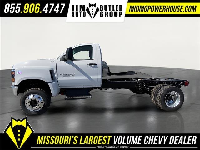 2024 Chevrolet Silverado 5500 HD Work Truck