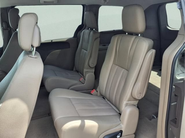 2015 Chrysler Town & Country Touring-L