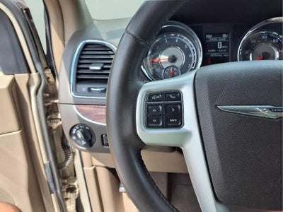 2015 Chrysler Town & Country Touring-L