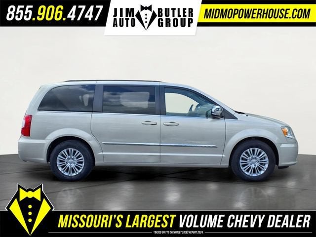 2015 Chrysler Town & Country Touring-L