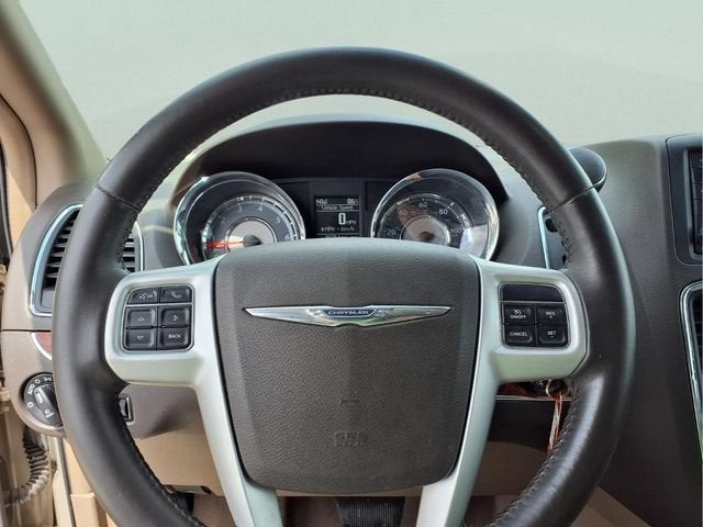 2015 Chrysler Town & Country Touring-L