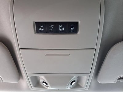 2015 Chrysler Town & Country Touring-L