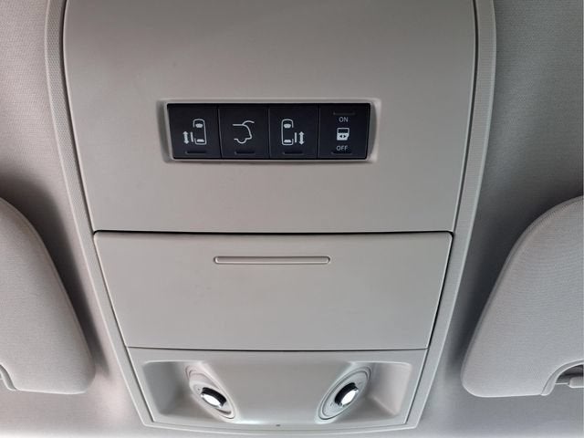 2015 Chrysler Town & Country Touring-L