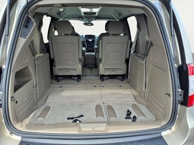 2015 Chrysler Town & Country Touring-L