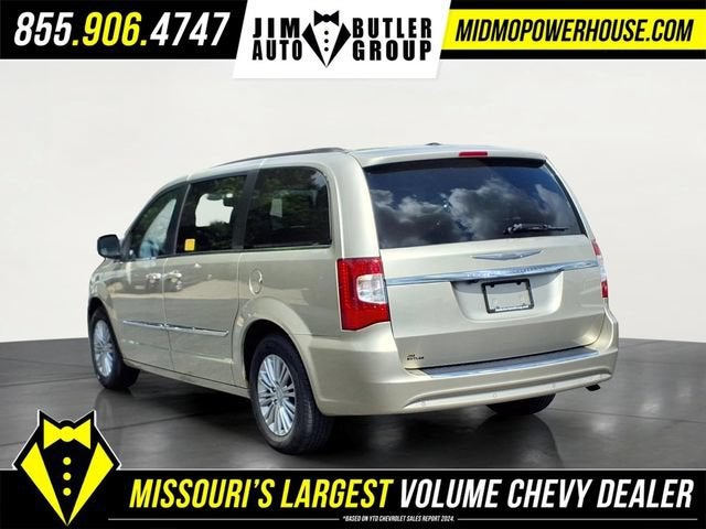 2015 Chrysler Town & Country Touring-L