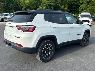 2025 Jeep Compass Trailhawk