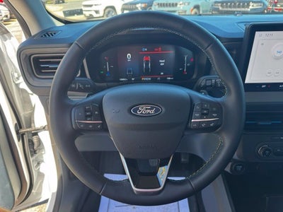 2025 Ford Maverick Lobo Standard