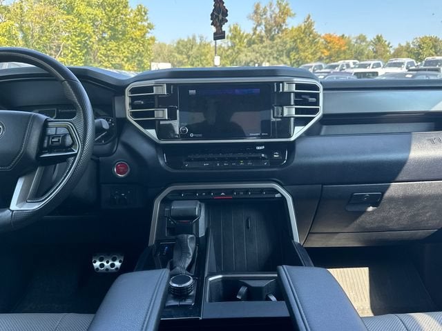 2024 Toyota Tundra 4WD SR5