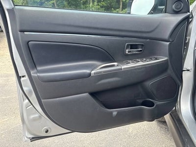 2025 Mitsubishi Outlander Sport S