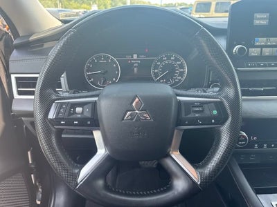 2024 Mitsubishi Outlander SE